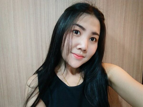 Chân dung cô gái trẻ - nạn nhân trong vụ hành hùng gây rúng động mạng xã hội Việt ngày hôm qua - Sputnik Việt Nam