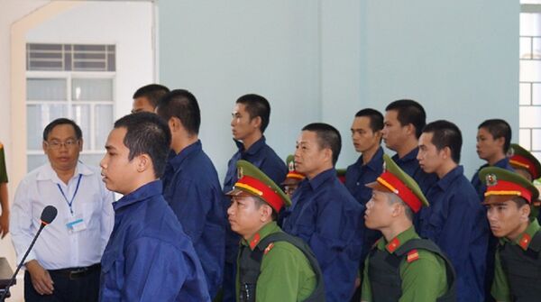 10 bị cáo gây rối trật tự công cộng ở Tuy Phong - Sputnik Việt Nam