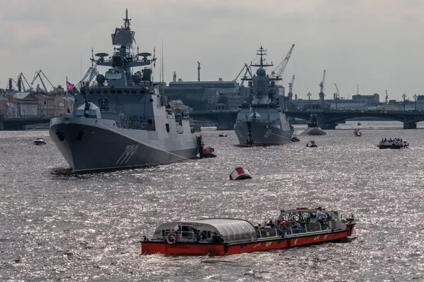 National Interest nêu tên 5 tàu chiến nguy hiểm nhất của Nga National Interest nêu tên 5 tàu chiến nguy hiểm nhất của Nga - Sputnik Việt Nam