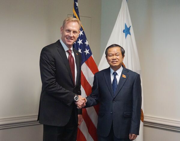 Phó Chủ tịch Quốc hội Đỗ Bá Tỵ gặp Thứ trưởng Bộ Quốc phòng Hoa Kỳ Patrick Shanahan, tại thủ đô Washington D.C. - Sputnik Việt Nam