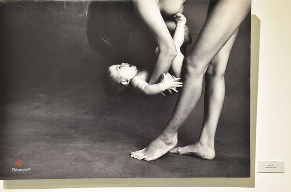 Tác phẩm của Dzung Art Nguyen trong triển lãm Ảnh nude nghệ thuật. - Sputnik Việt Nam