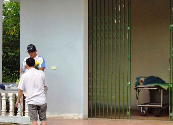 Thi thể nạn nhân đang chờ người nhà tiếp nhận - Sputnik Việt Nam