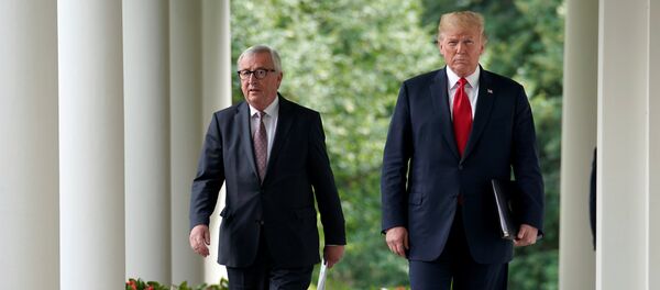 Jean-Claude Juncker và Donald Trump - Sputnik Việt Nam