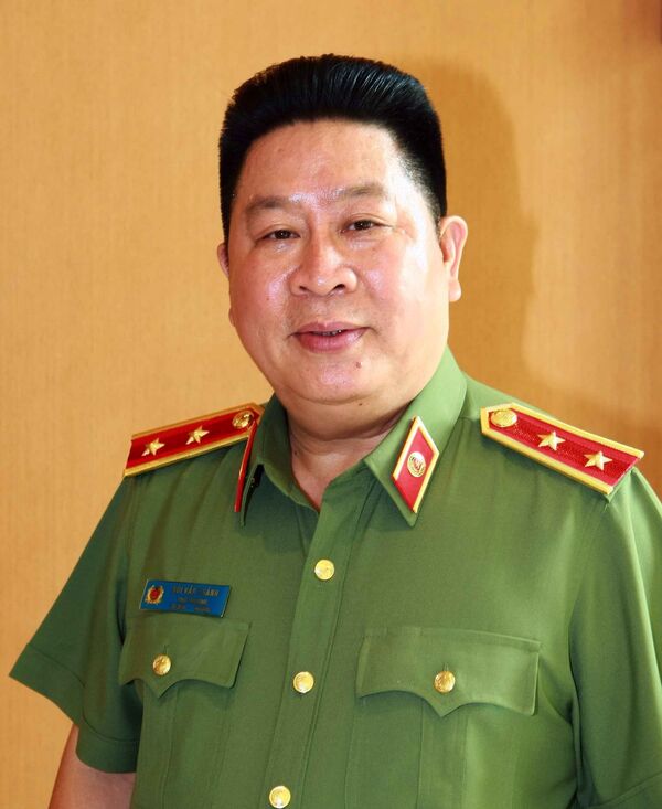 Thứ trưởng Công an Bùi Văn Thành bị cách tất cả chức vụ trong Đảng - Sputnik Việt Nam