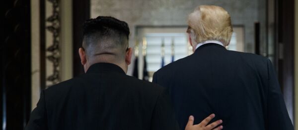 Kim Jong-un và Donald Trump - Sputnik Việt Nam