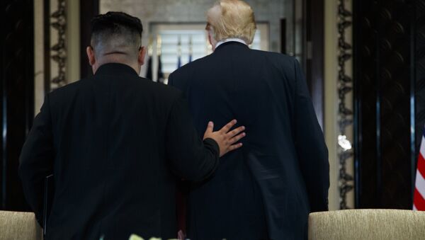 Kim Jong-un và Donald Trump - Sputnik Việt Nam