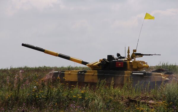 Đội lính tăng Việt Nam trên đường đua Tank Biathlon - Sputnik Việt Nam