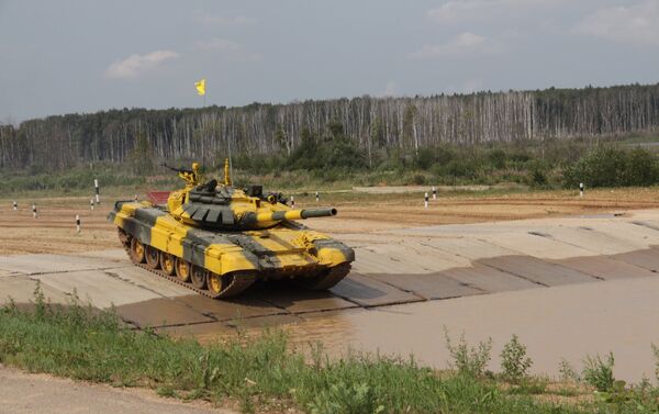 Đội lính tăng Việt Nam trên đường đua Tank Biathlon - Sputnik Việt Nam