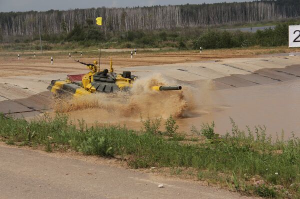 Đội lính tăng Việt Nam trên đường đua Tank Biathlon  - Sputnik Việt Nam