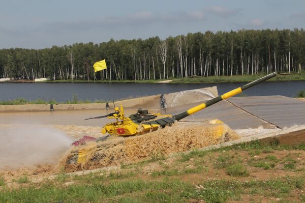 Đội lính tăng Việt Nam trên đường đua Tank Biathlon  - Sputnik Việt Nam
