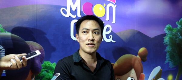 Ông Nguyễn Quốc Minh, Chủ tịch của Công ty cổ phần Con Cưng trả lời báo chí - Sputnik Việt Nam