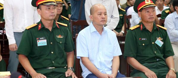 Tiếp tục phiên tòa xét xử sơ thẩm vụ án Đinh Ngọc Hệ cùng các đồng phạm - Sputnik Việt Nam