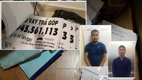 Long (trái) và Tuấn tại cơ quan công an cùng hồ sơ cho vay, tờ rơi được phát hiện trong nhà của các băng nhóm này  - Sputnik Việt Nam