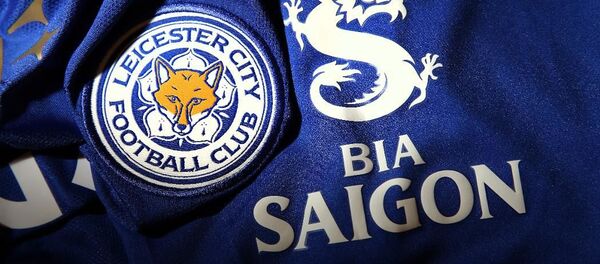 Logo bia Sài Gòn sẽ xuất hiện cạnh logo bầy cáo của câu lạc bộ Leicester City mùa giải 2018 - 2019 Logo bia Sài Gòn sẽ xuất hiện cạnh logo bầy cáo của câu lạc bộ Leicester City mùa giải 2018 - 2019 - Sputnik Việt Nam