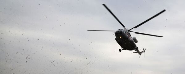 Вертолет МЧС Ми-8. Архивное фото Вертолет МЧС Ми-8. Архивное фото - Sputnik Việt Nam