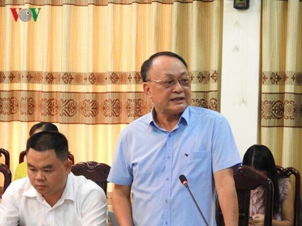 Phó giám đốc Sở Giao thông vận tải Nam Định Nguyễn Quốc Hùng xác nhận đường 5m do Sở GTVT Nam Định đầu tư, không phải của BOT Tasco. - Sputnik Việt Nam