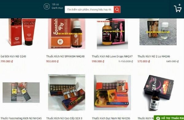 Một số mặt hàng bán trên mạng được cho là xuất xứ từ châu Âu - Sputnik Việt Nam