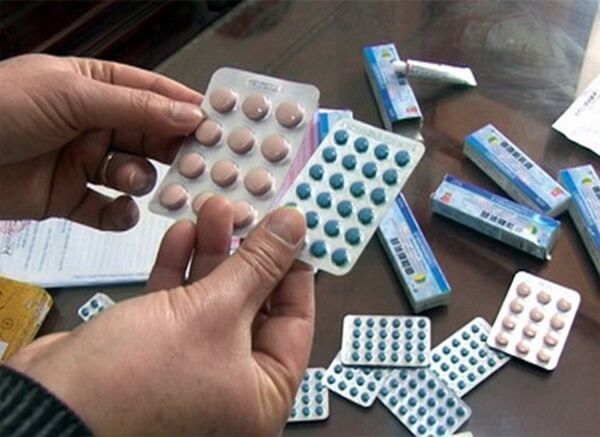 Hãy cảnh giác với những loại thuốc được bán trên thị trường được quảng cáo là thuốc kích dục. Hãy cảnh giác với những loại thuốc được bán trên thị trường được quảng cáo là thuốc kích dục. - Sputnik Việt Nam