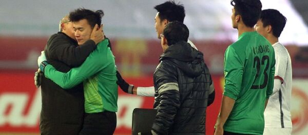 HLV Park Hang Seo vẫn đặt niềm tin vào thủ thành Bùi Tiến Dũng HLV Park Hang Seo vẫn đặt niềm tin vào thủ thành Bùi Tiến Dũng - Sputnik Việt Nam