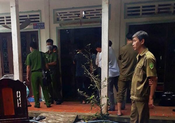 Nghi án con sát hại cha mẹ dã man ở Vĩnh Long - Sputnik Việt Nam