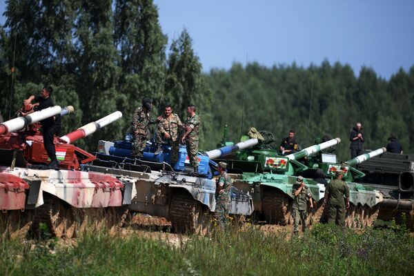 Những người tham gia cuộc thi quốc tế Tank Biathlon-2018 - Sputnik Việt Nam