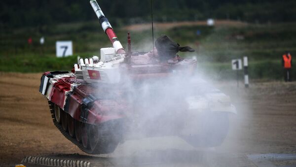 Xe tăng của đội Kyrgystan tại cuộc thi quốc tế Tank Biathlon-2018 trong khuôn khổ ArMY-2018 - Sputnik Việt Nam