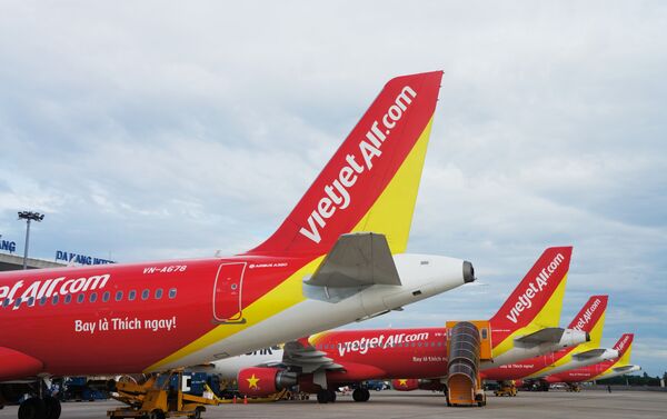 Máy bay VietJet tại Sân bay quốc tế Tân Sơn Nhất - Sputnik Việt Nam