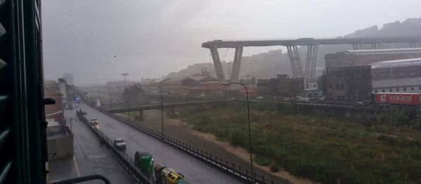 Hàng chục nạn nhân trong vụ sập  cầu ở Genoa - Sputnik Việt Nam