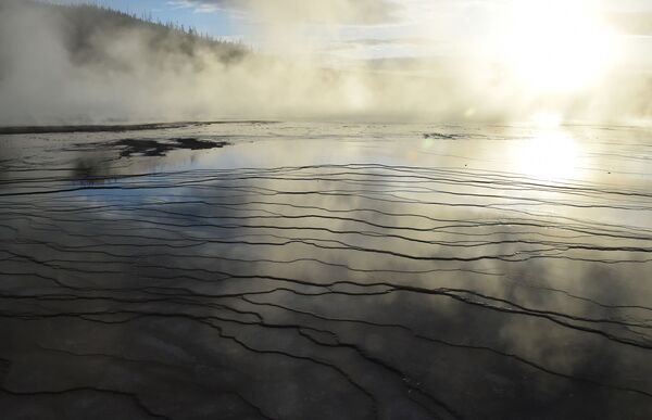 Mạch nước phun tại Yellowstone - Sputnik Việt Nam