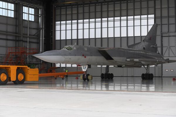 Lễ ra mắt (thử nghiệm mặt đất và bay thử) chiếc Tu-22M3M nâng cấp đầu tiên ở Kazan  - Sputnik Việt Nam