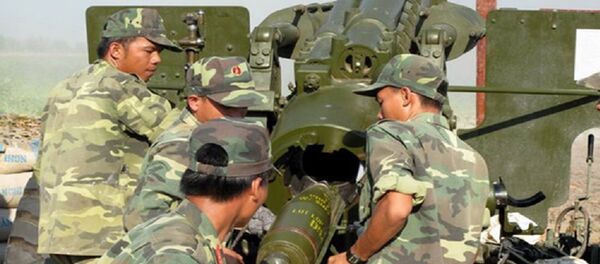 Trong đợt diễn tập bắn đạn thật chỉ huy - cơ quan một bên hai cấp của Quân khu 5 vào năm 2015, bất ngờ có sự xuất hiện của M114 mẫu pháo kéo có cỡ nòng lớn nhất của pháo binh Việt Nam. - Sputnik Việt Nam