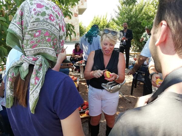 Phái đoàn nhà báo Nga và nước ngoài đến thăm tỉnh Hama của Syria - Sputnik Việt Nam