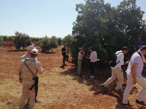 Phái đoàn nhà báo Nga và nước ngoài đến thăm tỉnh Hama của Syria - Sputnik Việt Nam