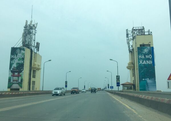 Cầu Thăng Long đang bị xuống cấp - Sputnik Việt Nam