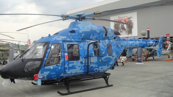 Máy bay trực thăng đa năng Ansat của nhà máy trực thăng Kazan tại Diễn đàn Quân đội-2018  - Sputnik Việt Nam