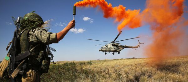 Quân nhân tại cuộc diễn tập của Quân khu Đông Nam ở tỉnh Volgograd, LB Nga Quân nhân tại cuộc diễn tập của Quân khu Đông Nam ở tỉnh Volgograd, LB Nga - Sputnik Việt Nam