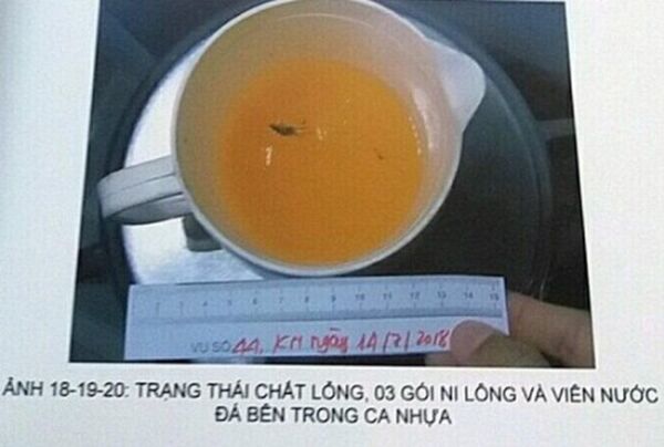 Ca nước có chứa ma túy đá mà thiếu úy công an đã uống nhầm. - Sputnik Việt Nam