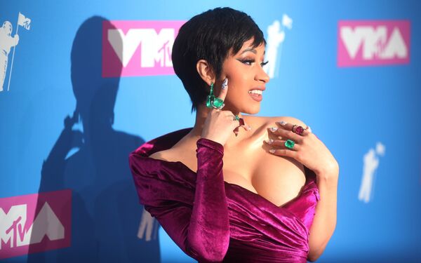 Ca sĩ Cardi B. tại lễ trao giải MTV Video Music Awards ở New York, Mỹ - Sputnik Việt Nam