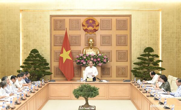 Thủ tướng làm việc với Tổ tư vấn kinh tế. - Sputnik Việt Nam