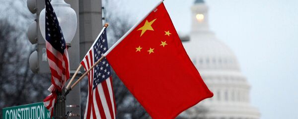 Quốc kỳ Mỹ và Trung Quốc - Sputnik Việt Nam