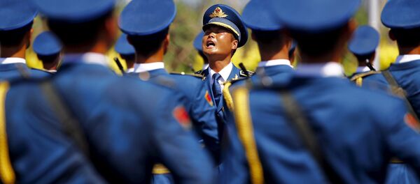 Các binh sĩ của Quân đội Giải phóng nhân dân Trung Hoa trong một buổi diễn tập cuộc duyệt binh ở Bắc Kinh Các binh sĩ của Quân đội Giải phóng nhân dân Trung Hoa trong một buổi diễn tập cuộc duyệt binh ở Bắc Kinh - Sputnik Việt Nam