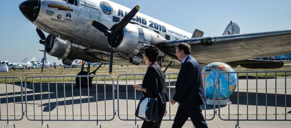 Máy bay Duglas DC-3 tại MAKS-2015 Máy bay Duglas DC-3 tại MAKS-2015 - Sputnik Việt Nam