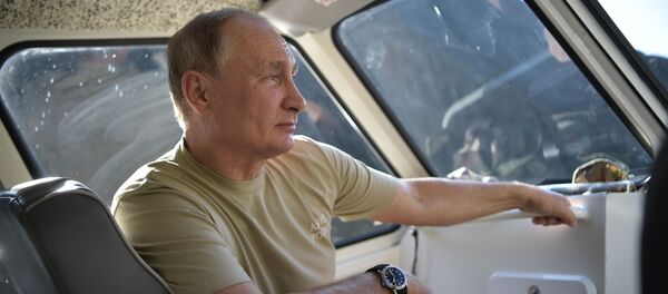 Vladimir Putin nghỉ ngơi ở Tuva Vladimir Putin nghỉ ngơi ở Tuva - Sputnik Việt Nam