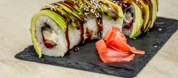 Суши-роллы с имбирем - Sputnik Việt Nam