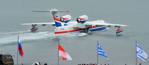 Máy bay lưỡng cư Be-200 - Sputnik Việt Nam