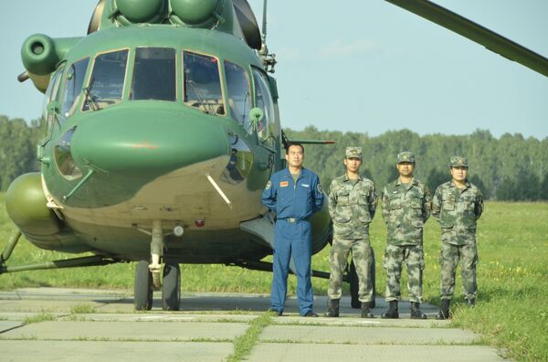 Phi hành đoàn Mi-171 của Không quân Trung Quốc - Sputnik Việt Nam