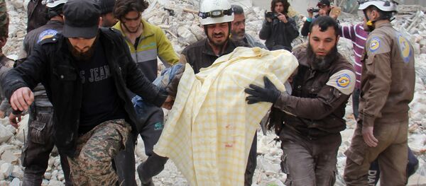 Mũ bảo hiểm trắng - Sputnik Việt Nam