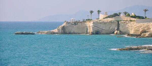 Nhìn ra Dinh thự của gia đình Tổng thống, bên cạnh Latakia - Sputnik Việt Nam