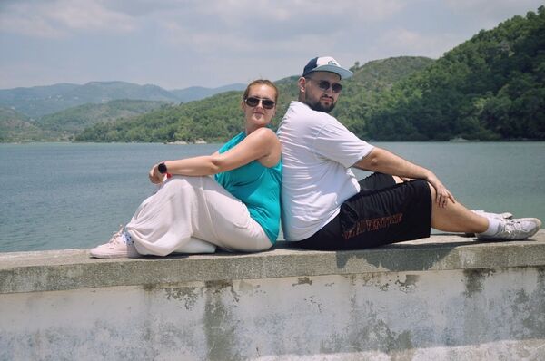 Jacklin và chồng Vsevolod - Sputnik Việt Nam