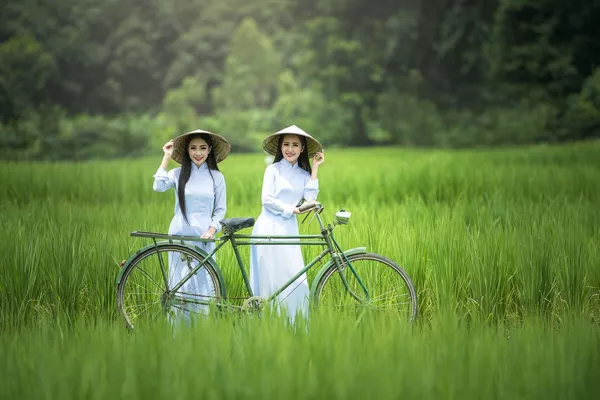 Việt Nam – Phần thắng thuộc về những cô gái có nước da trắng. Việt Nam – Phần thắng thuộc về những cô gái có nước da trắng. - Sputnik Việt Nam